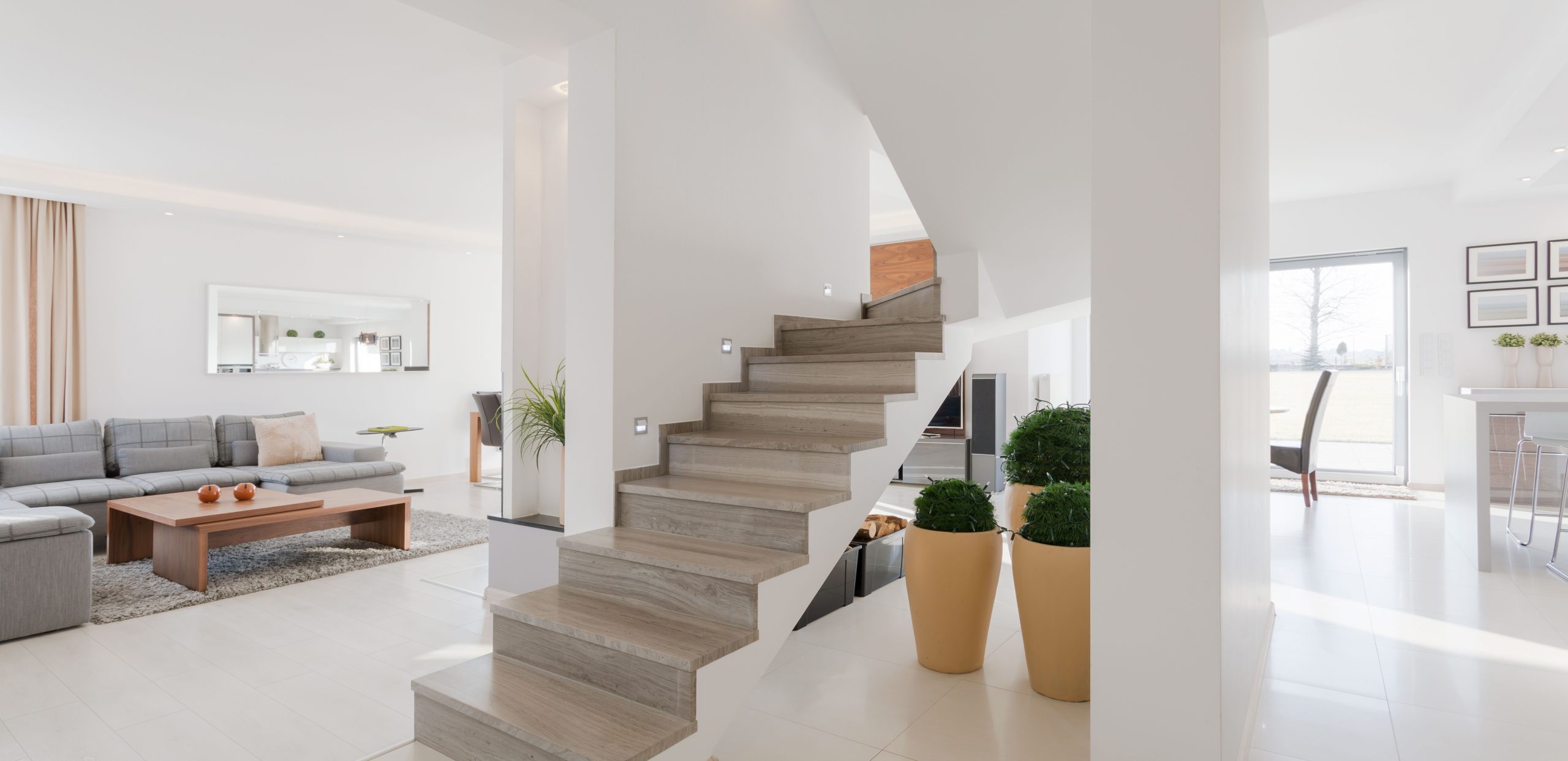  Minimalist villa living room design 
