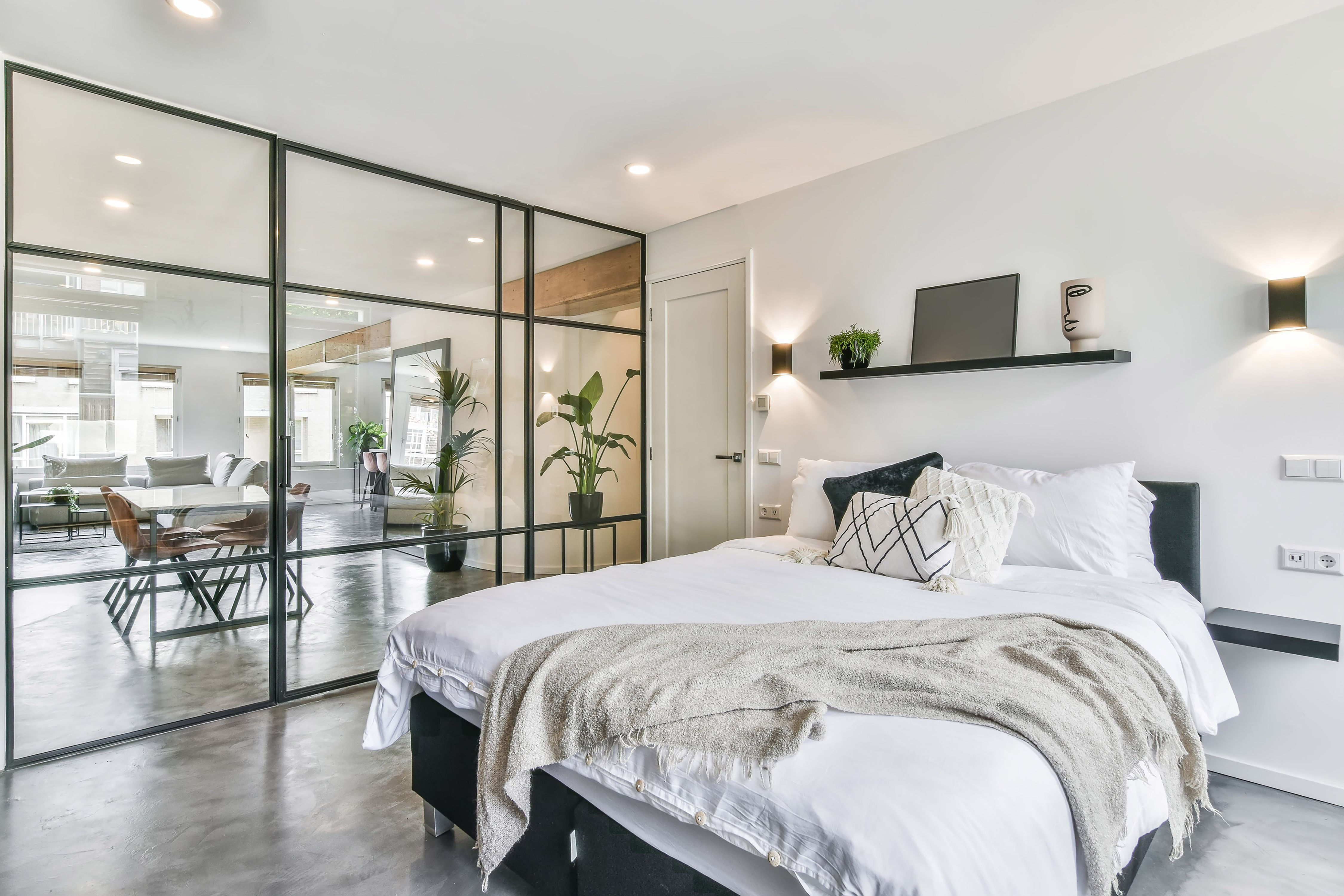 Modern bedroom villa furniture styles